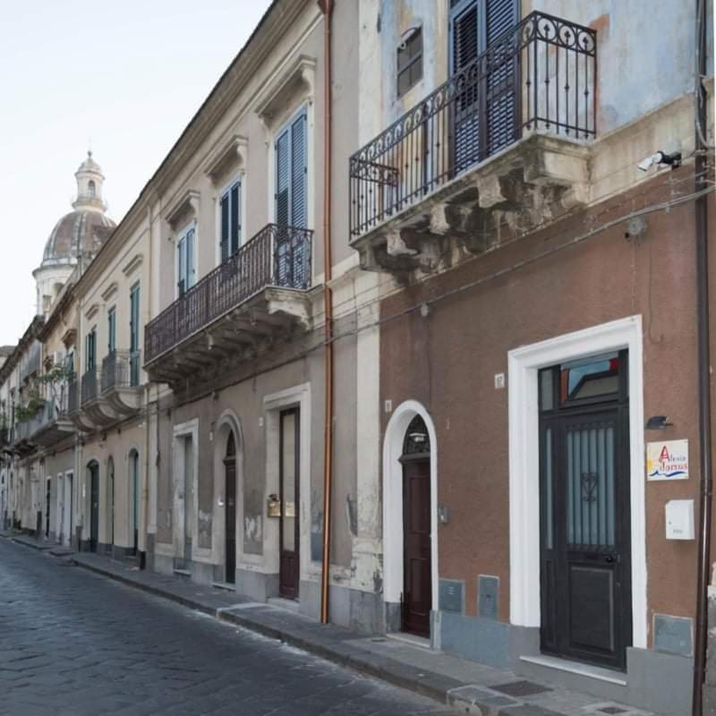 Alexia Domus Hotel Riposto Exterior photo